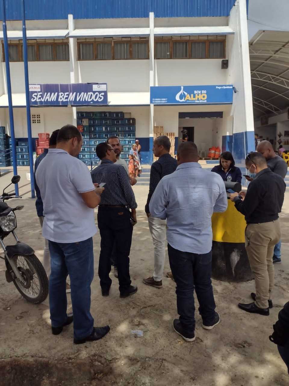 Camacã: Prefeito Paulo do Gás e comitiva visitam o CEASA de Jaguaquara